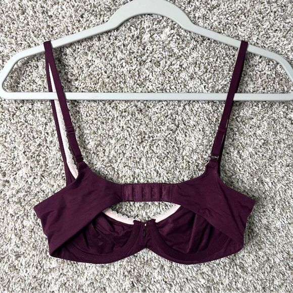 Victoria’s Secret Bra Women’s 34C Body by Victoria Dark Purple Unlined Demi - Picture 3 of 4
